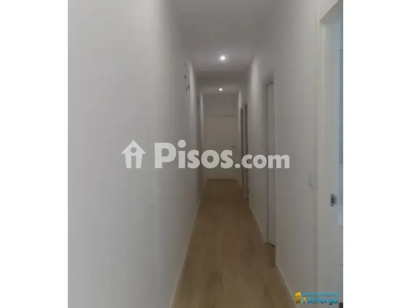 Entrée - Fully Renovated Flat with Terrace in Pío Gullón