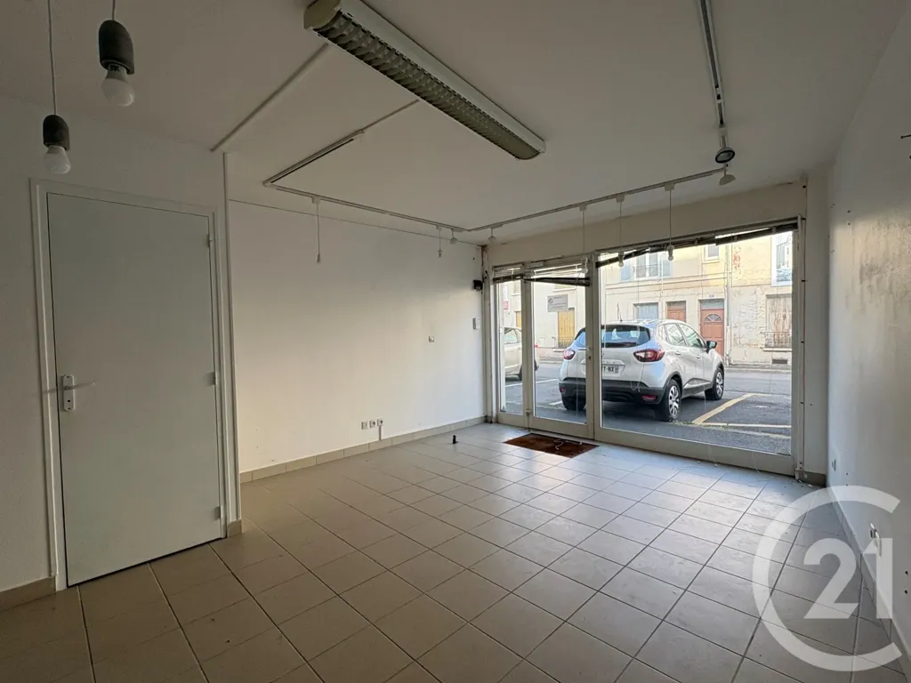 Stanze - Commercial Space near Centre, Coulommiers