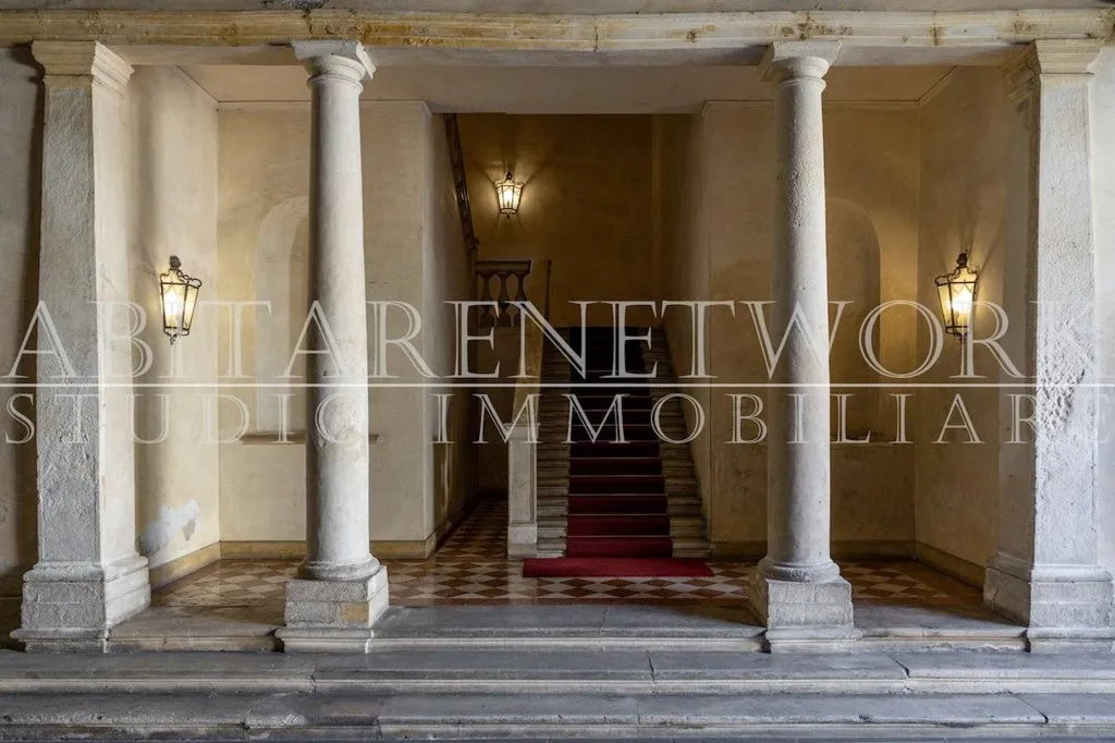 Ingresso - Historic Apartment with Courtyard View in Padua