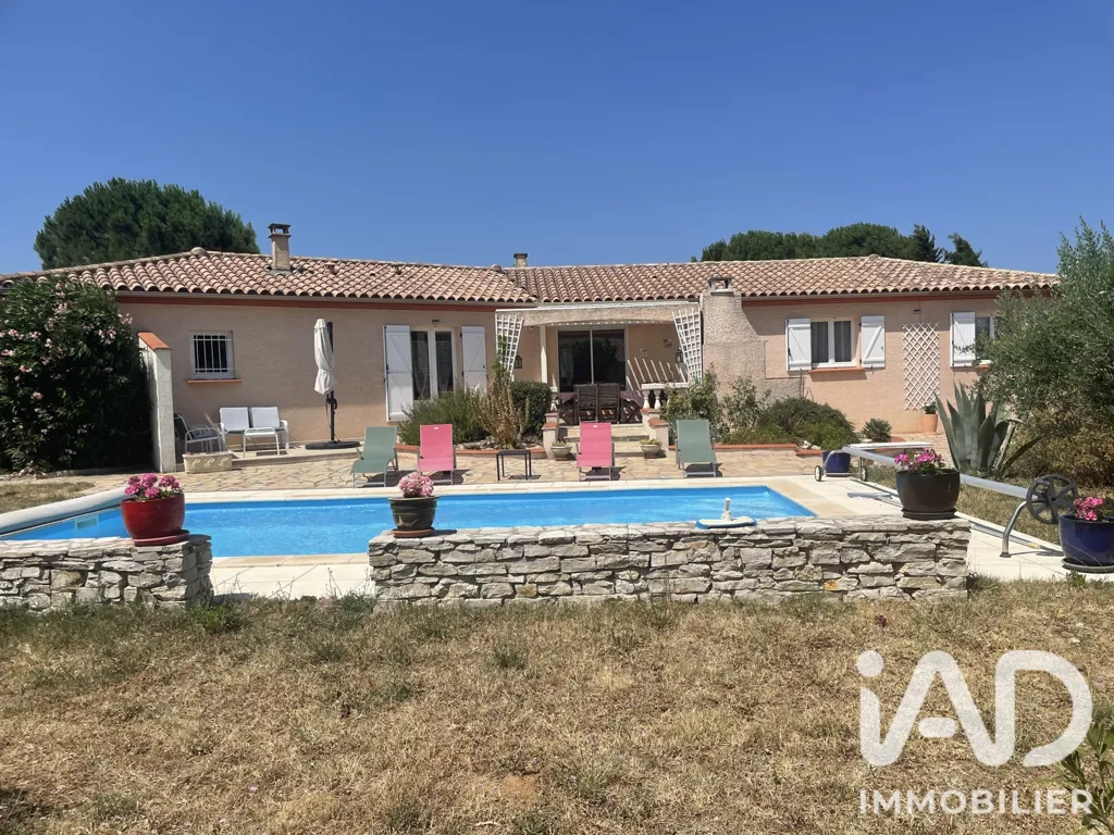 Piscine - Villa Plein Pied avec Piscine à Trausse