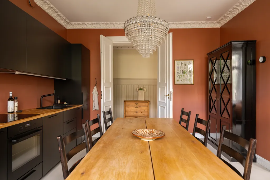 Salle à manger - Classical 3-Bed Flat with Balcony in St. Hanshaugen