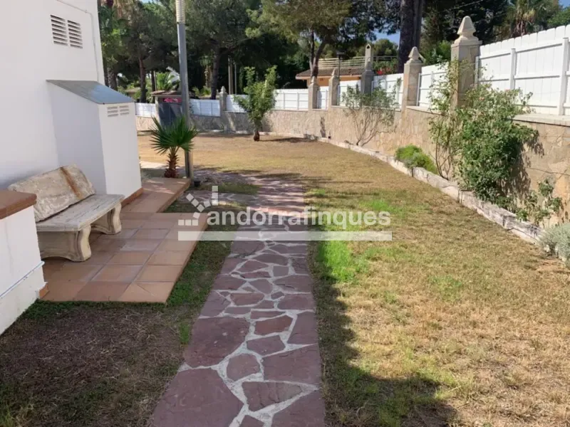 Jardin - Luxury Chalet with Pool in Urbanisation Berà