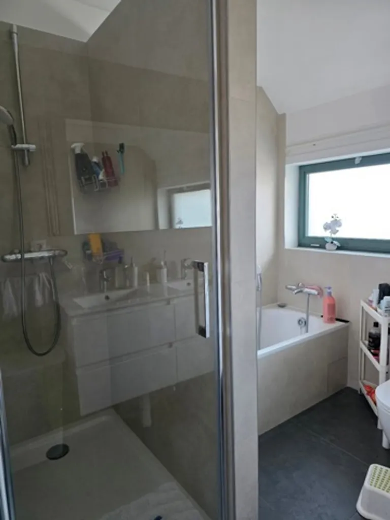 Vannitoad - House with Professional Space in Rhode-Saint-Genèse