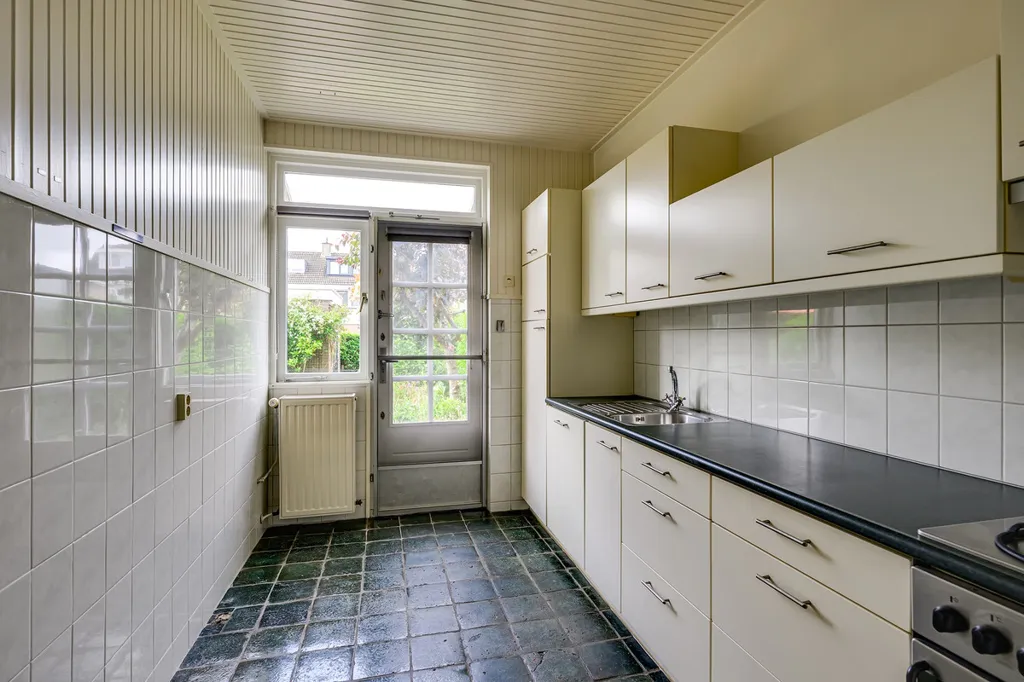 Kitchen - Corner House with Garden in Rhoon