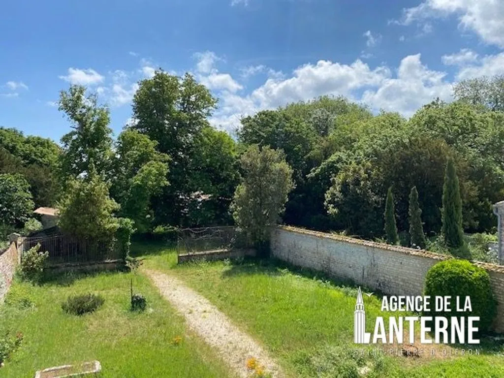 Garden - Luxury House with Garden in Saint-Pierre-d'Oléron