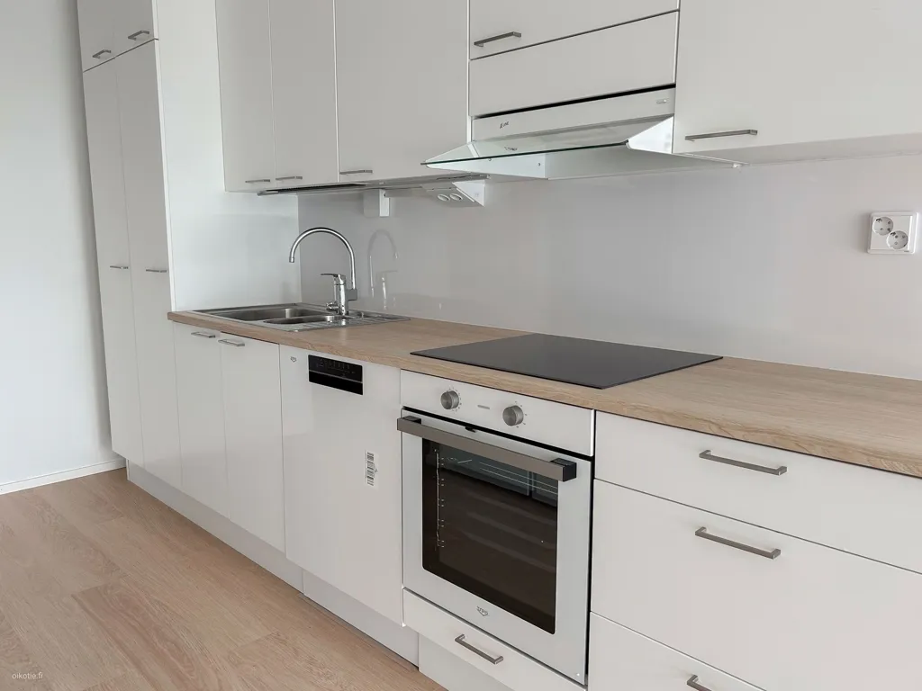 Cuisine - Spacious Flat with Sauna in Vuosaari, Helsinki