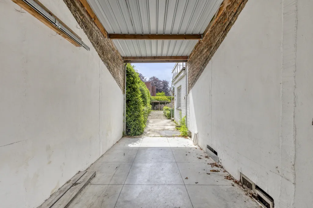 Ingresso - Commercial Property with Student Studios in Sint-Andries