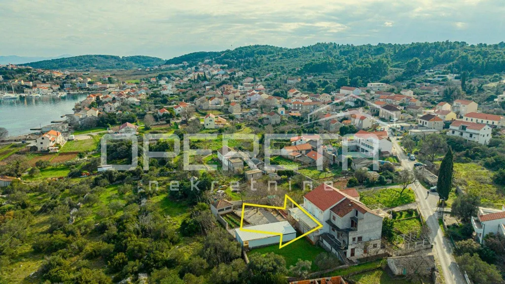 Vista aerea - Multi-Functional House with Sea View in Lumbarda