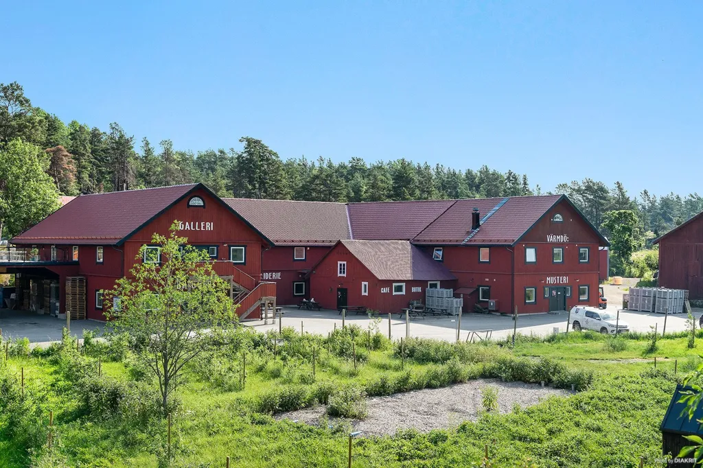 Exterior - Seaside Villa with Sauna & Pool near Ingaröfjärden
