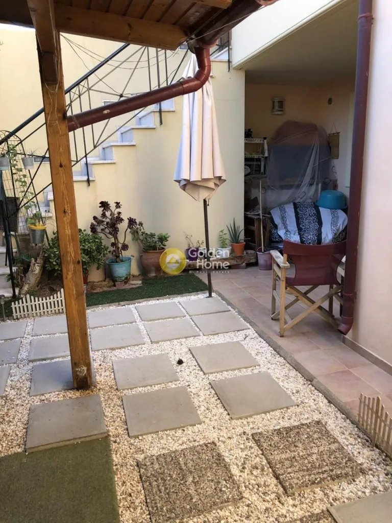 Terrace - 6-room house in GR