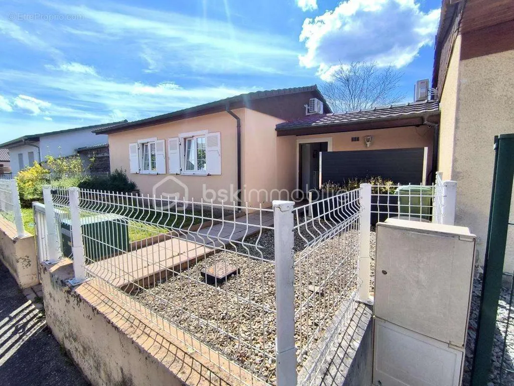 Extérieur - Maison Mitoyenne avec Terrasse à Wittenheim