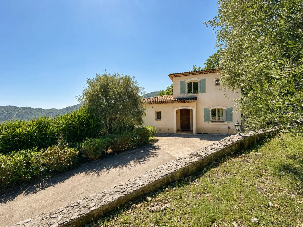 Välivaade - Bastide with Hill View in Tourrettes-sur-Loup