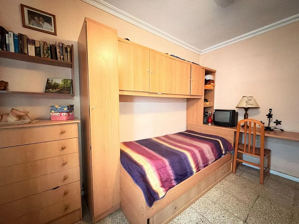 Bedrooms - 3-Bedroom Flat with Terrace in Palmete, Sevilla