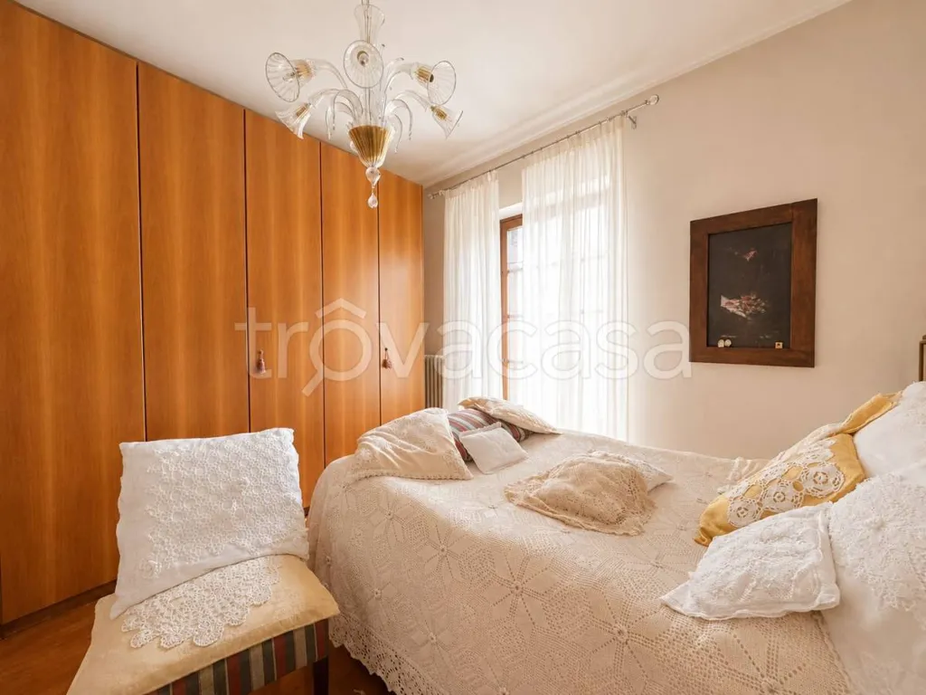 Magamistoad - Bifamiliare Villa with Panoramic Terraces in Vezza d'Alba