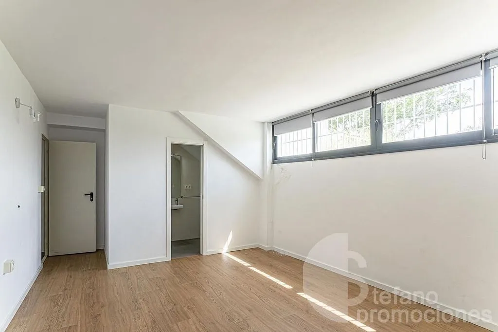 Pièces - Luxury Villa with Sea Views in Málaga Este