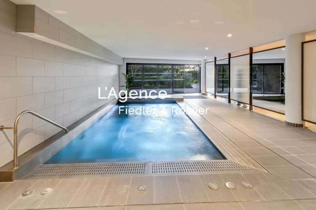 Piscine - Appartement avec Jardin et Jacuzzi à Saint-Tropez