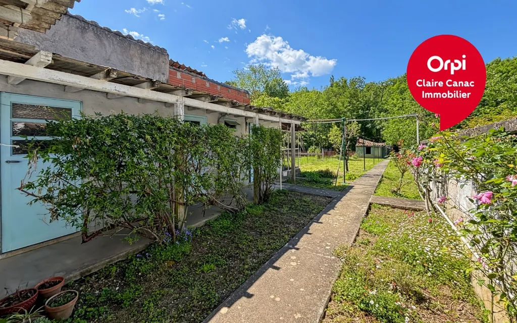 Jardin - Maison de Charme avec Jardin au Bord de l'Eau à Castres