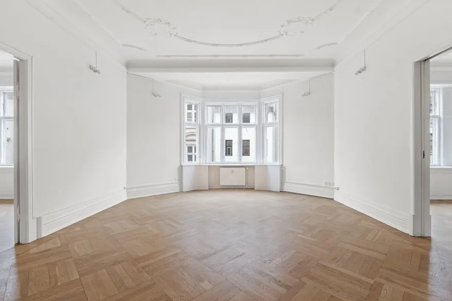 Salón - Office Space with Historical Details in Copenhagen