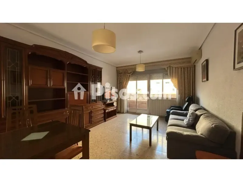 Séjour - Student-Friendly Flat with Balcony in El Pilar