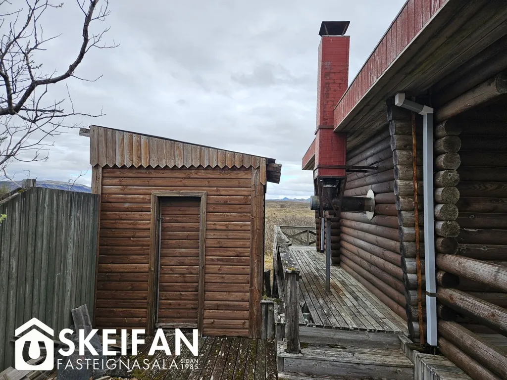 Extérieur - Timber Cabin with Workshop in Hraunborgir