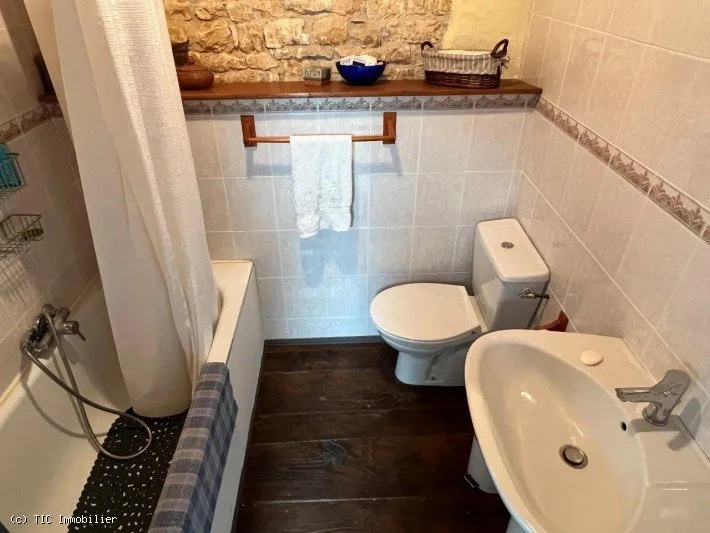 Vannitoad - Spacious House with Large Garden in Cellefrouin