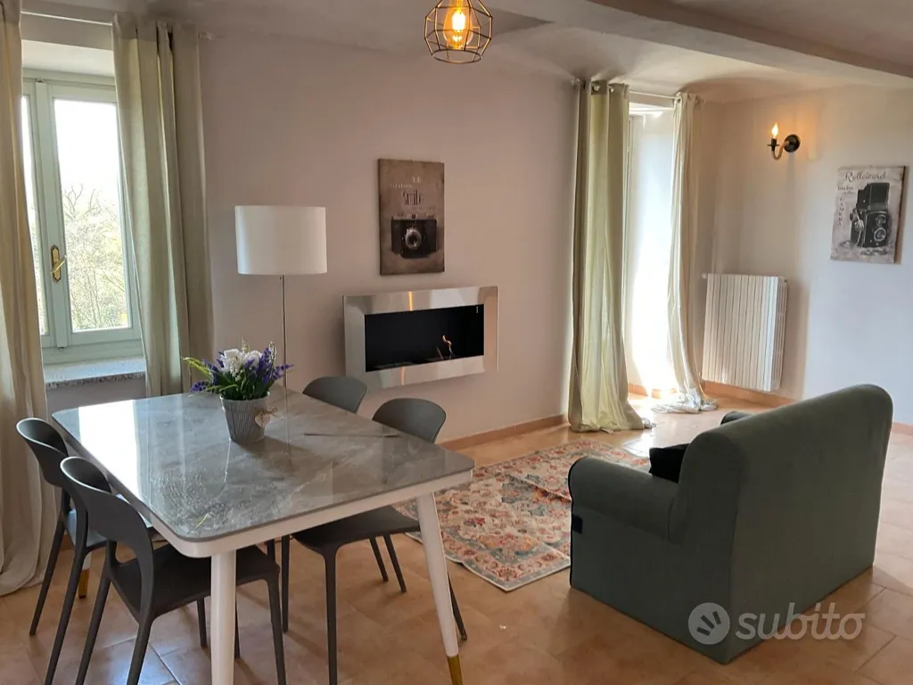 Séjour - Fully Furnished Apartment with Balconies in Piea