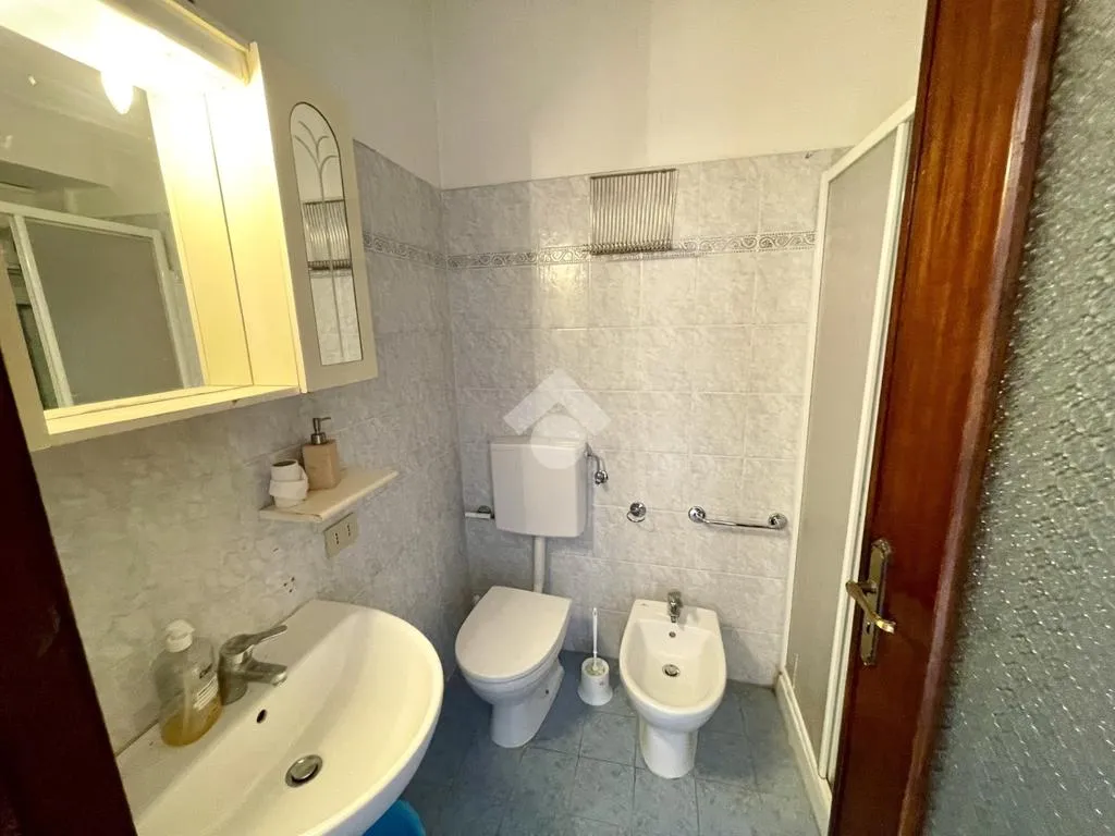 Vannitoad - 4-Room Apartment with Balcony in Oneglia