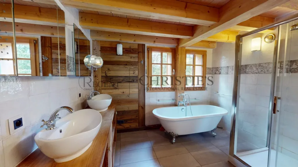 Salles de bain - Chalet de Luxe avec Vue Montagne à Les Gets