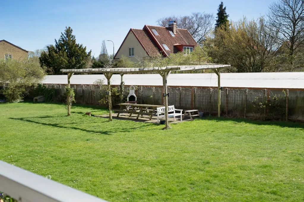 Aed - Spacious Two-Bedroom with South-Facing Balcony in Central Area