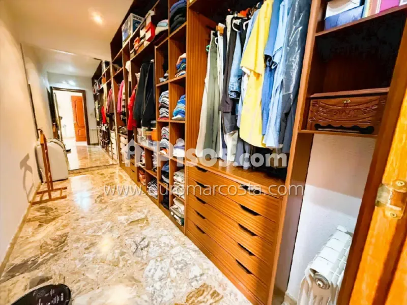 Pièces - Luxury Chalet with Private Pool in Elche