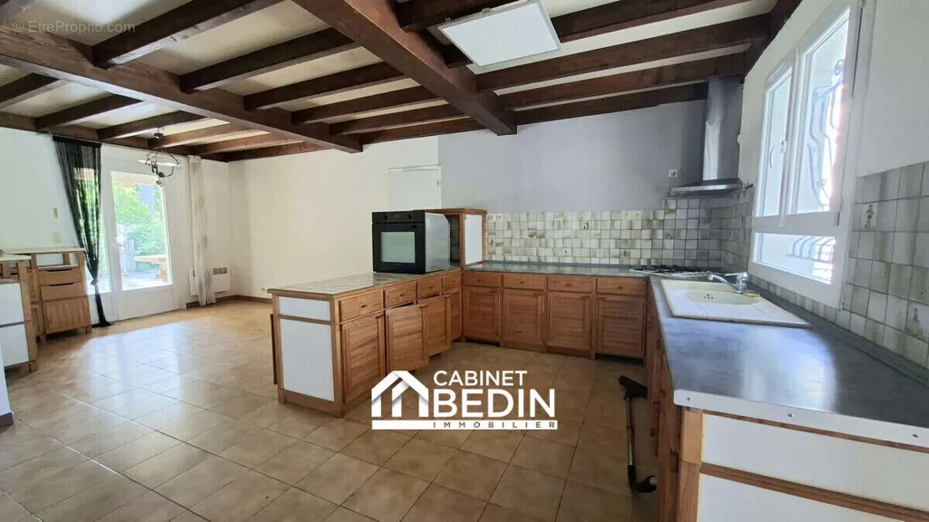 Cuisine - Maison Charmante avec Piscine à Lege-Cap-Ferret
