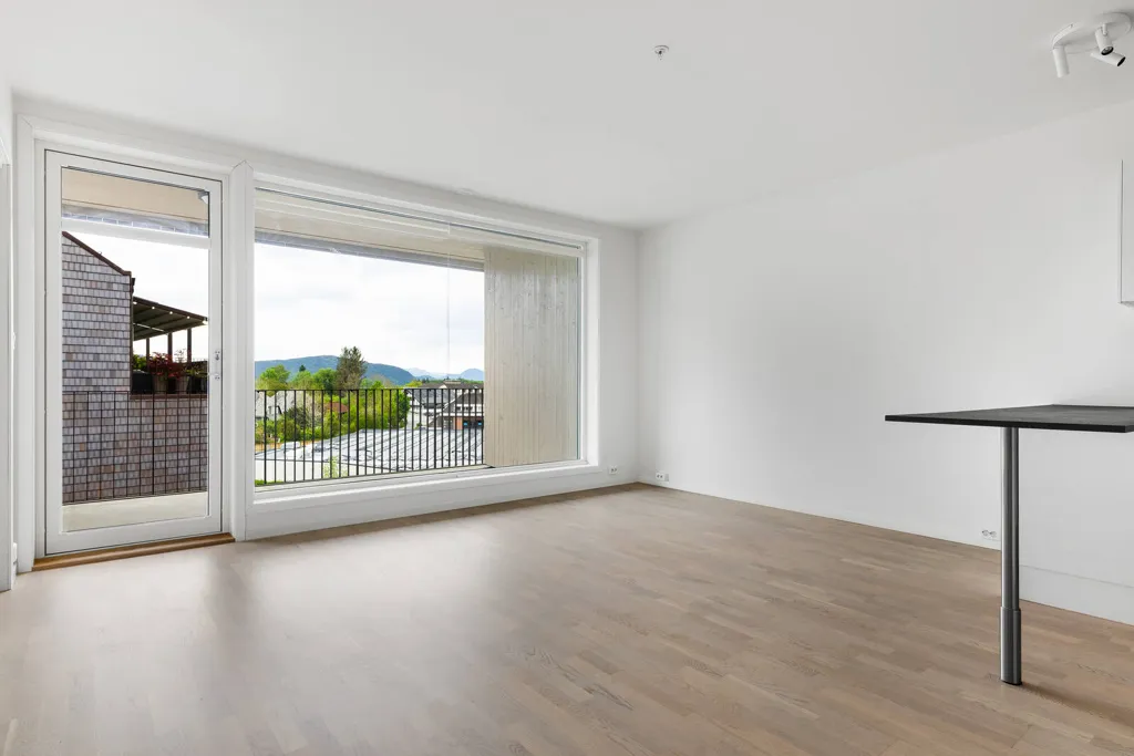 Séjour - Apartment with Balcony in Jørpeland Centre