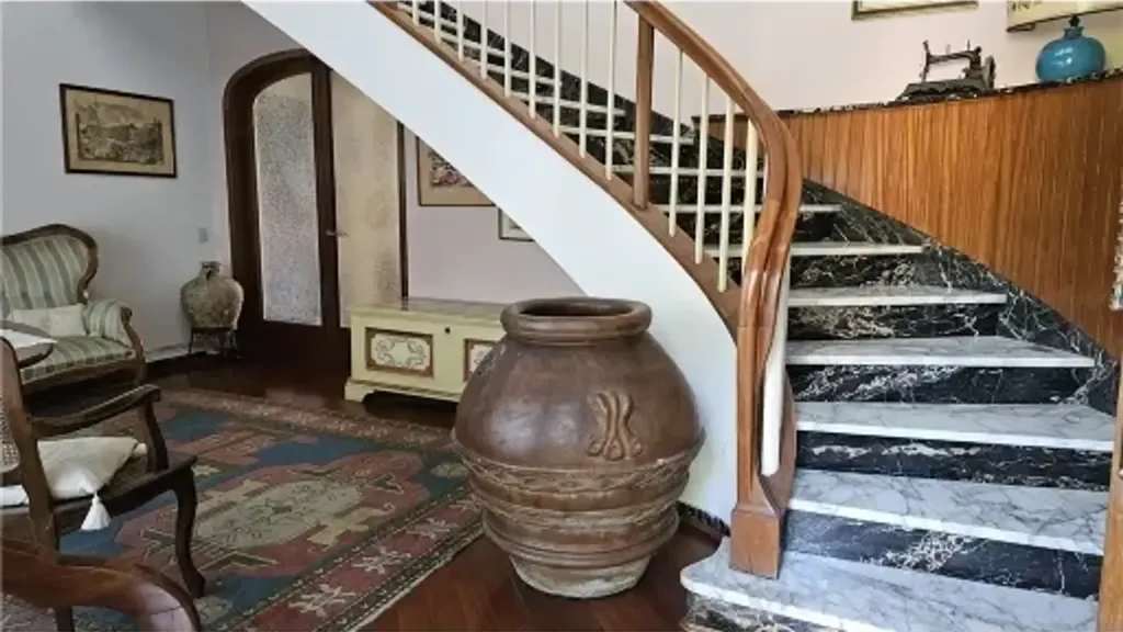 Toad - Triplex Villa with Garden in Empoli