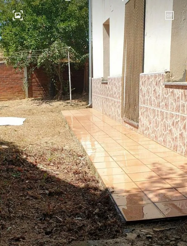 Aed - Terraced House with Garden in León