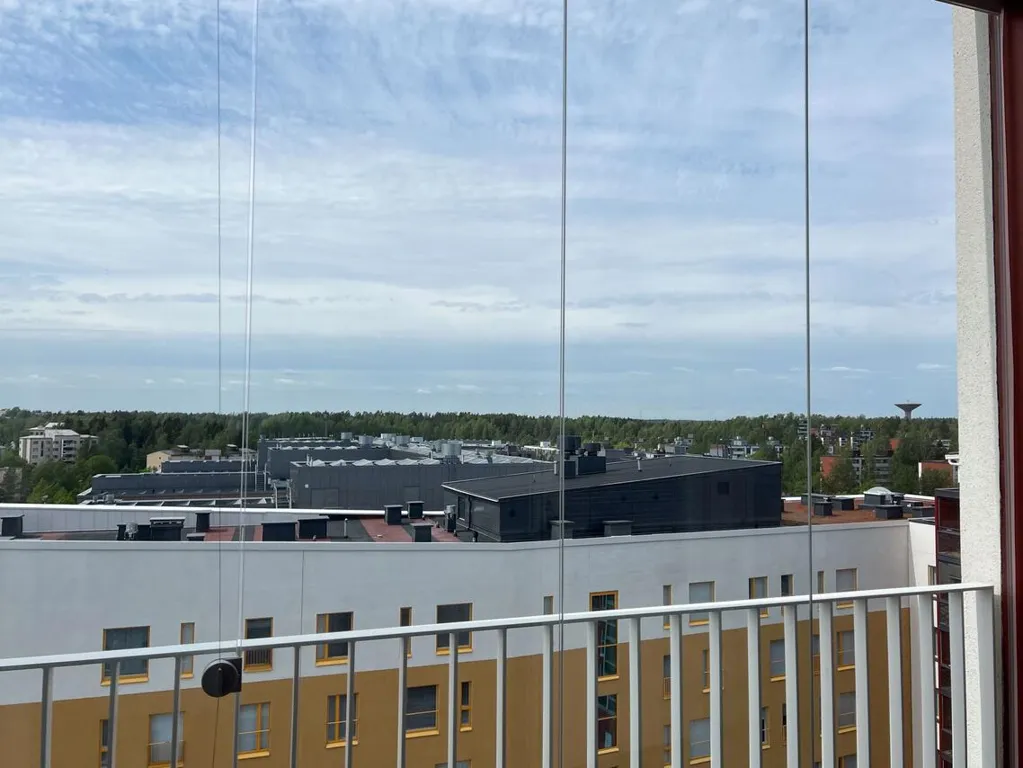 Balcon - Apartment with Balcony in Myyrmäki, Vantaa