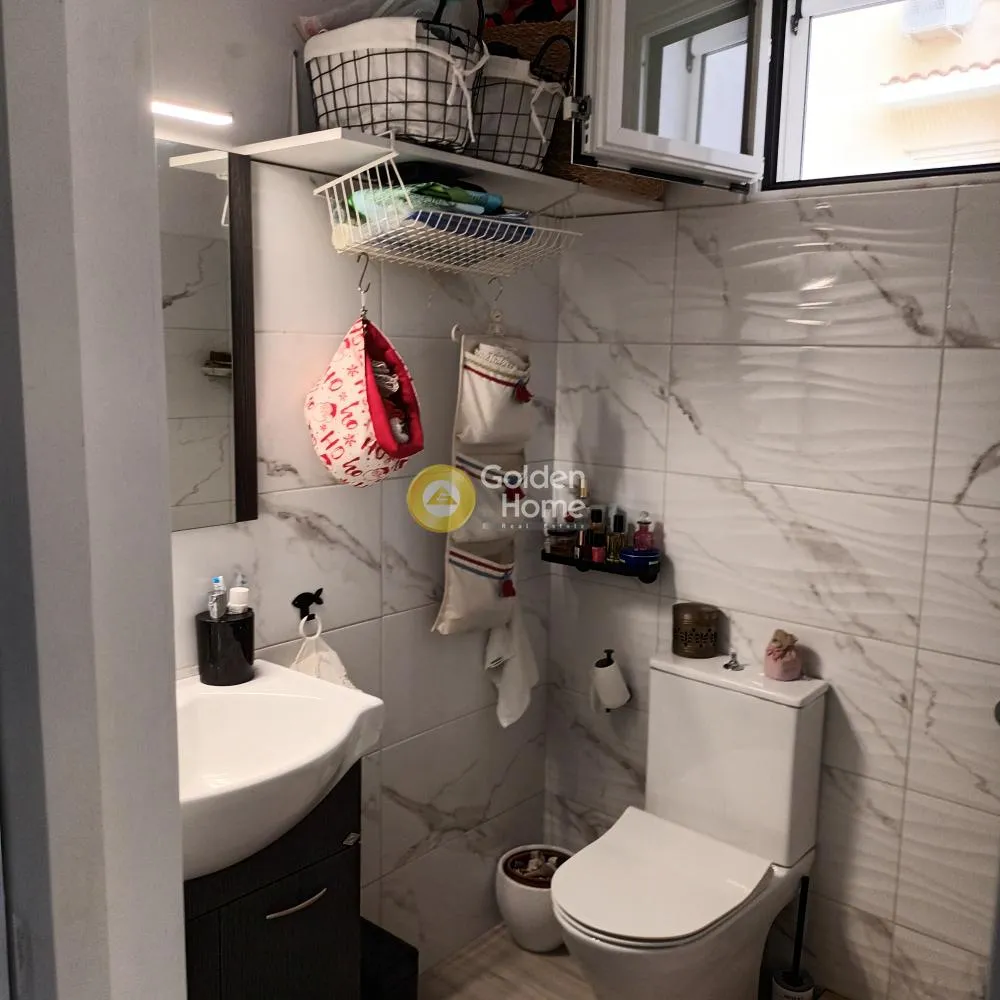 Vannitoad - Renovated Flat with Balcony in Athens Centre