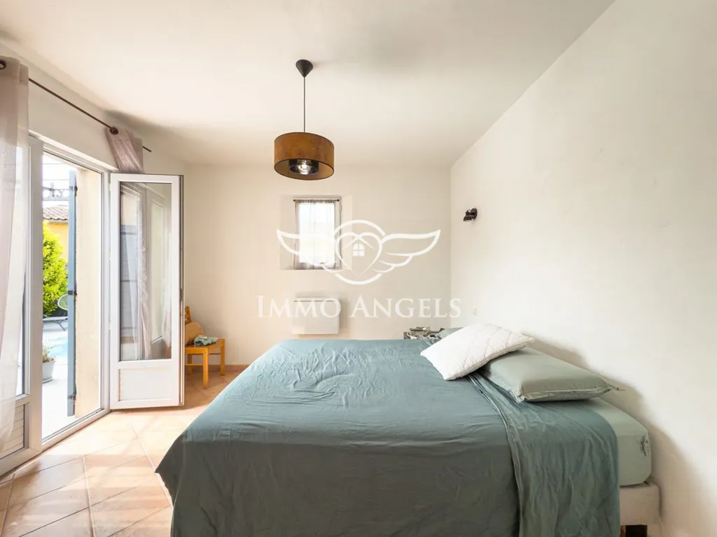 Bedrooms - Ground Floor House with Pool in Quiet Area