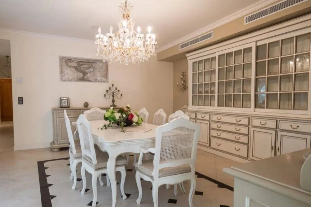 Söögituba - Provencal Villa with Heated Pool in Antibes