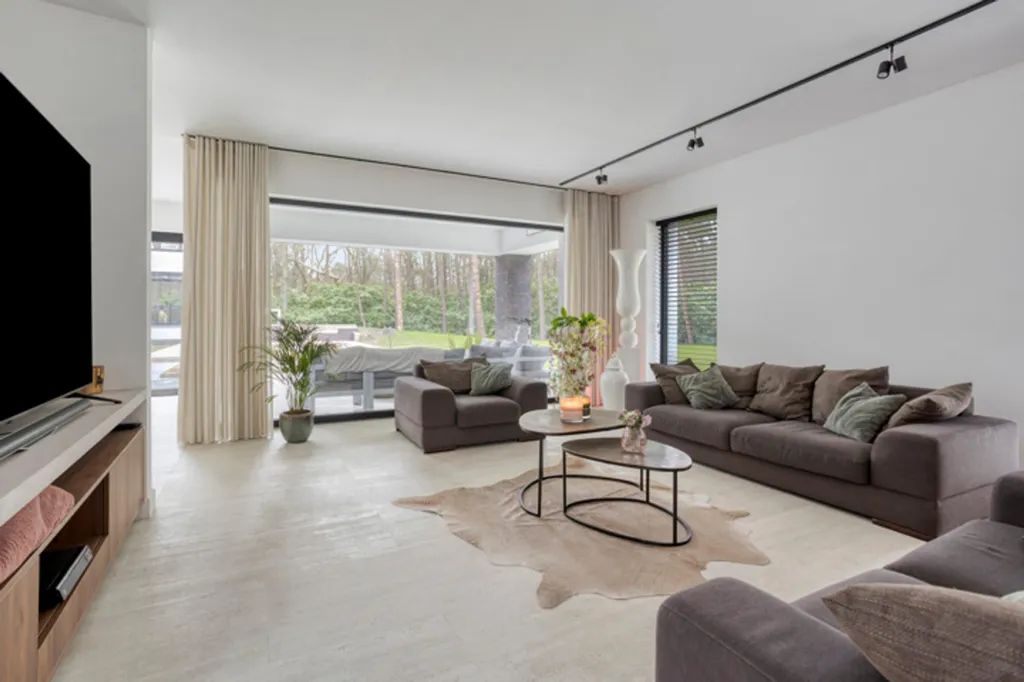 Soggiorno - Villa with Pool and Office in Grobbendonk
