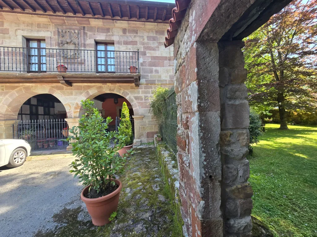12-room house in Valdáliga