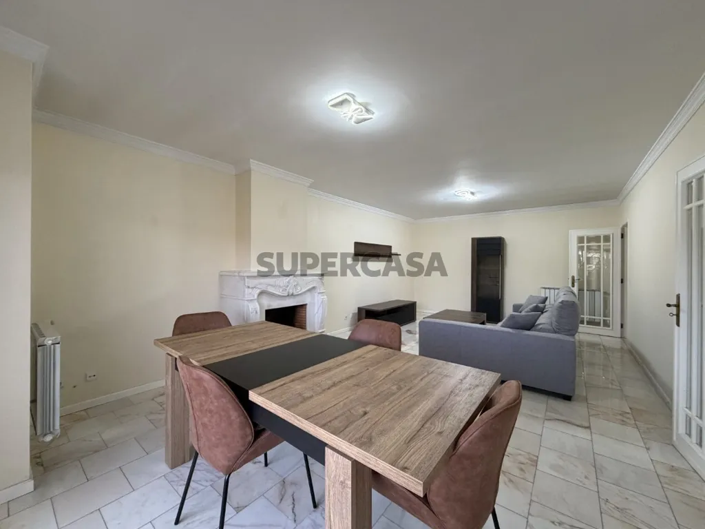 Söögituba - Luxury House with Private Garden in Forca, Aveiro