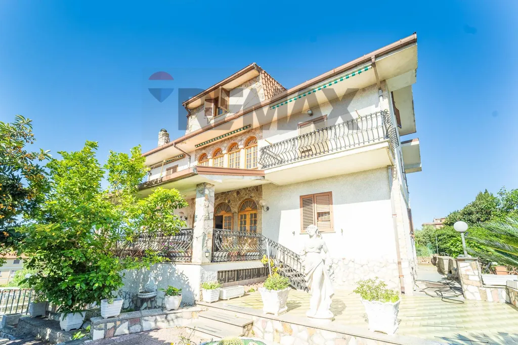 Esterno - Chalet-Style Apartment with Terrace in Case Rosse