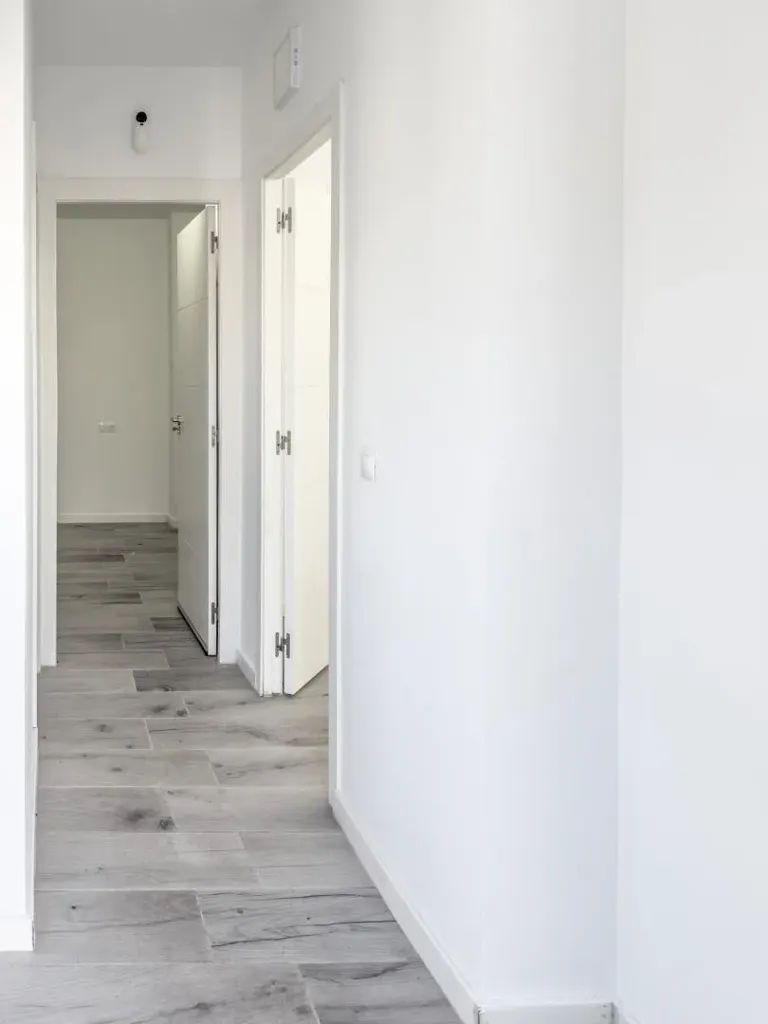 hallway_entrance