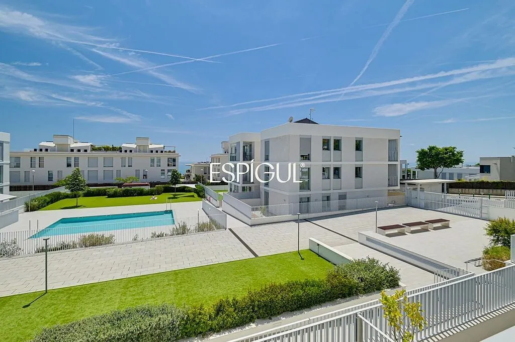 Piscine - New Flat with Pool and Terrace in El Masnou