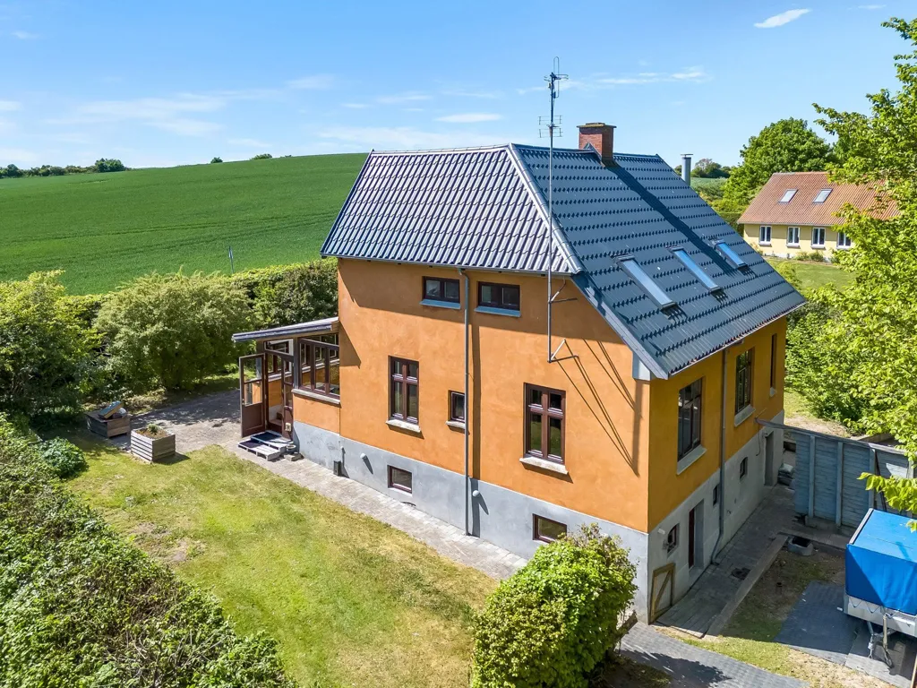 6-toaline maja asukohas Stege
