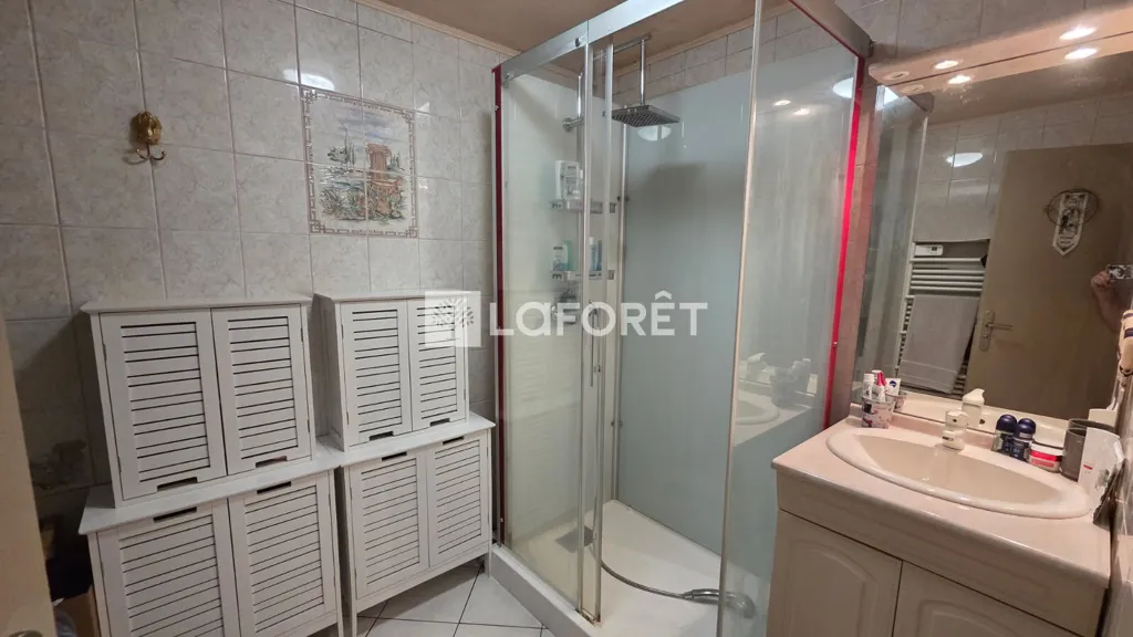 Vannitoad - Charming House with Garden in Cachan