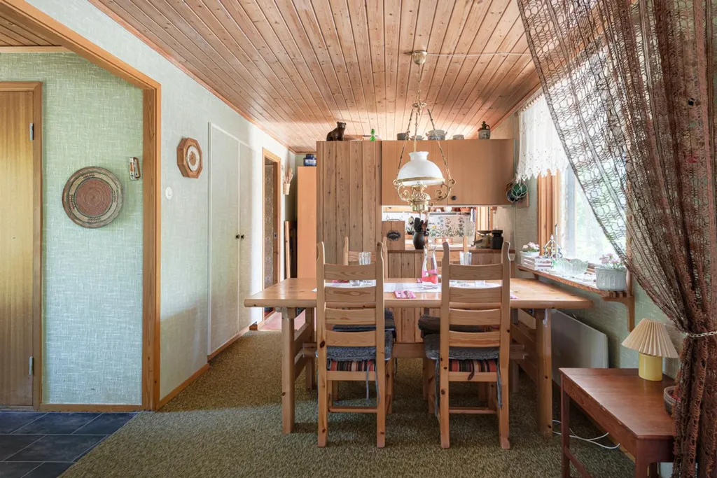 Salle à manger - Charming Cottage with Garden in Skälsmara