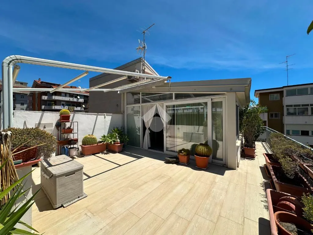 Terrasse - Duplex with Terraces in Catania