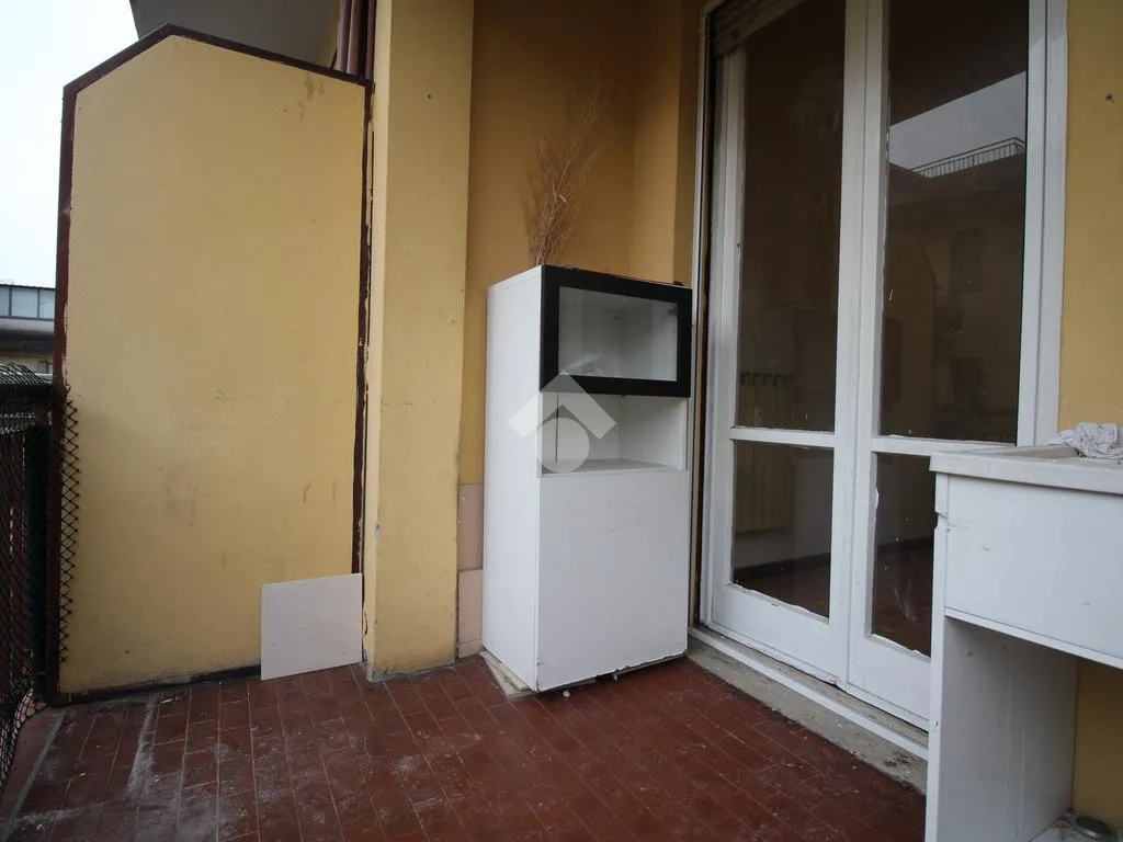 Rõdu - Bright Flat with Balcony in Prato