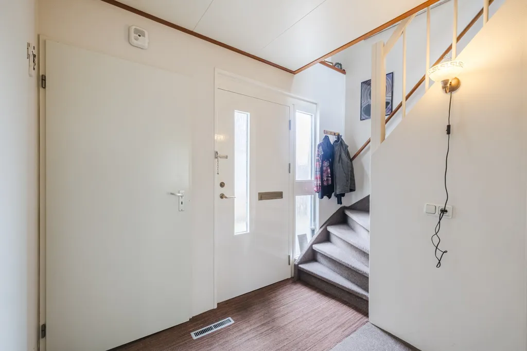 Esik - Terraced House with Garden in Vroomshoop